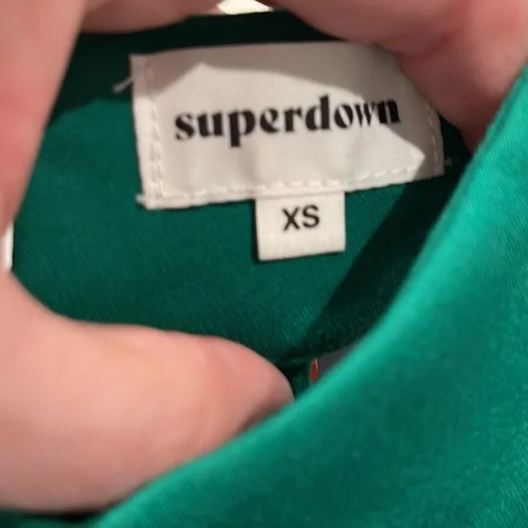 NWT superdown Tegan Wrap Mini Dress in Kelly Green - Picture 6 of 11